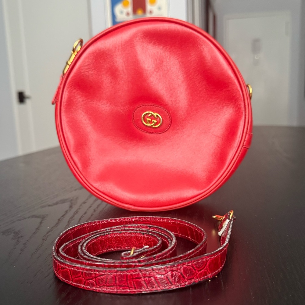 Vintage Gucci Red GG Interlock Marmont Medium Round Leather Bag